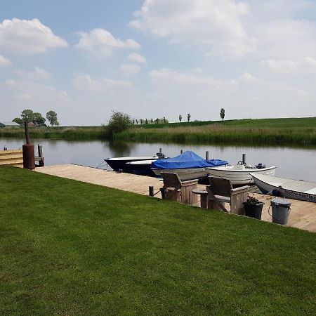 Bed En Breakfast Uitrust Lauwerzijl エクステリア 写真