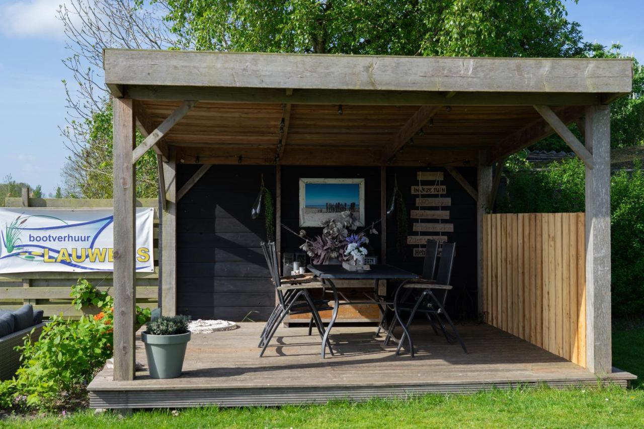 Bed En Breakfast Uitrust Lauwerzijl エクステリア 写真