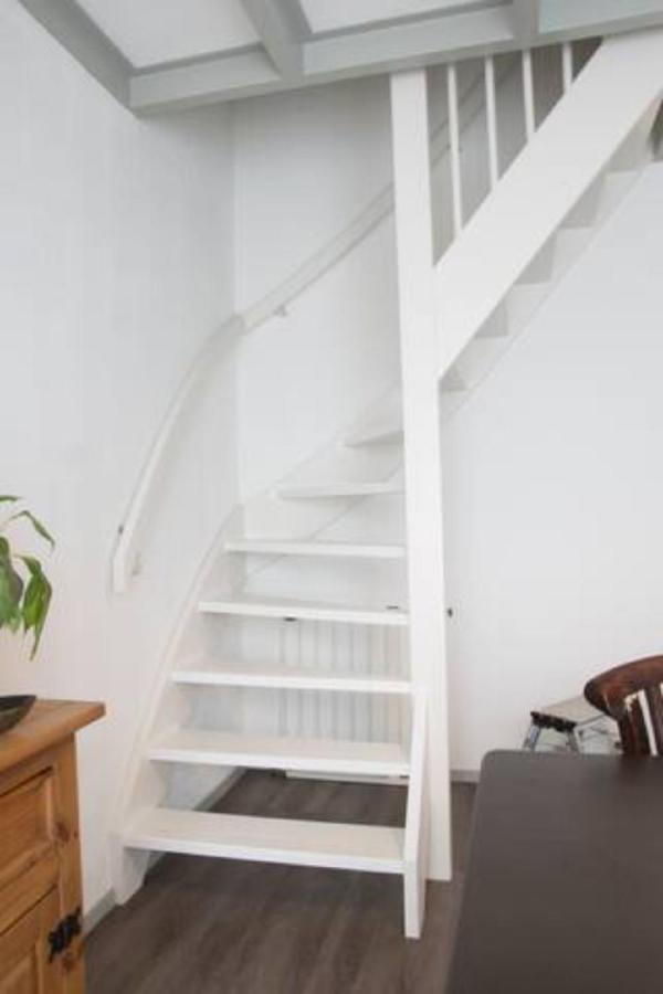 Bed En Breakfast Uitrust Lauwerzijl エクステリア 写真
