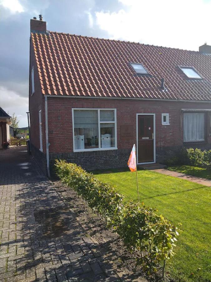 Bed En Breakfast Uitrust Lauwerzijl エクステリア 写真