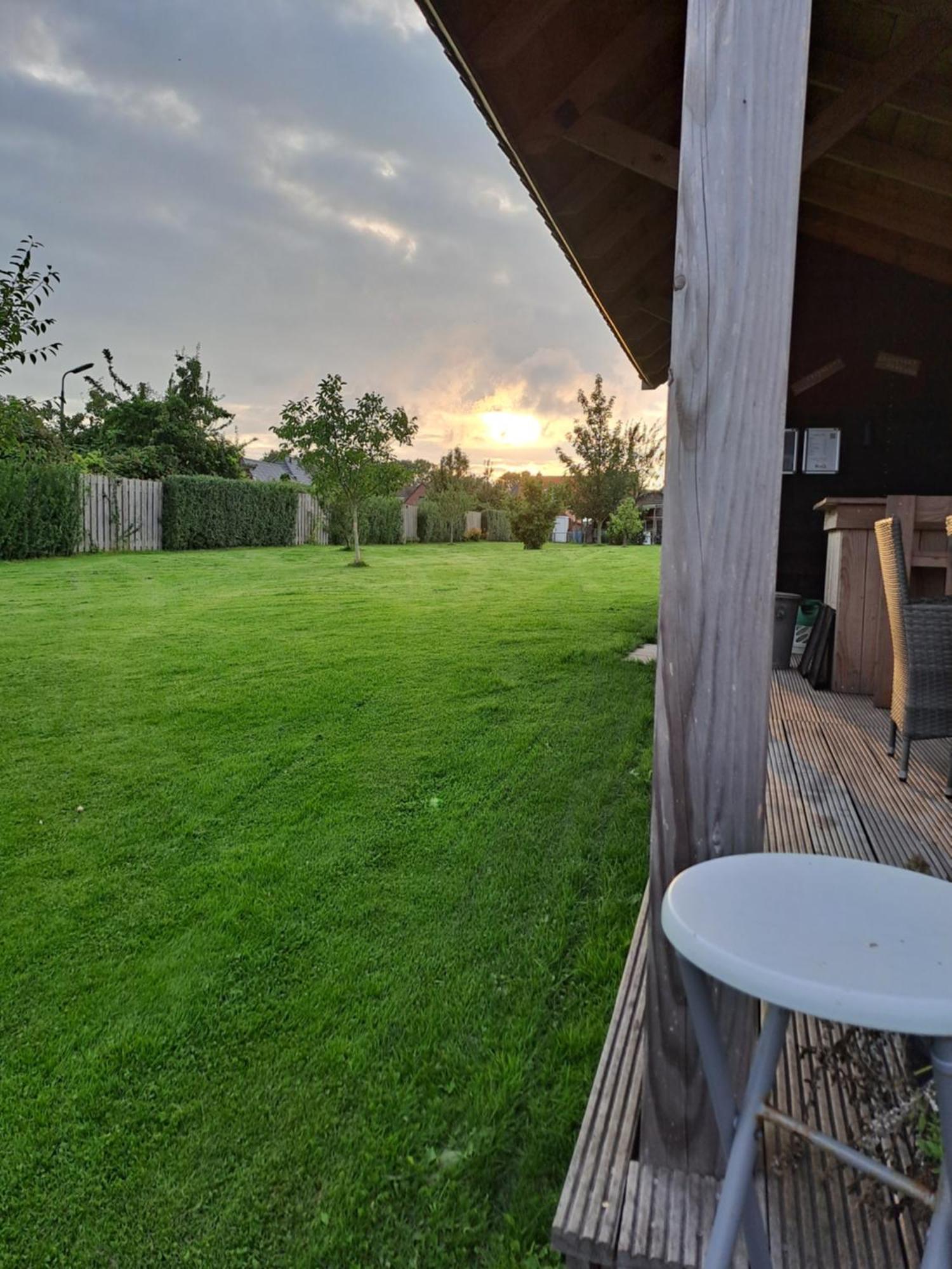 Bed En Breakfast Uitrust Lauwerzijl エクステリア 写真