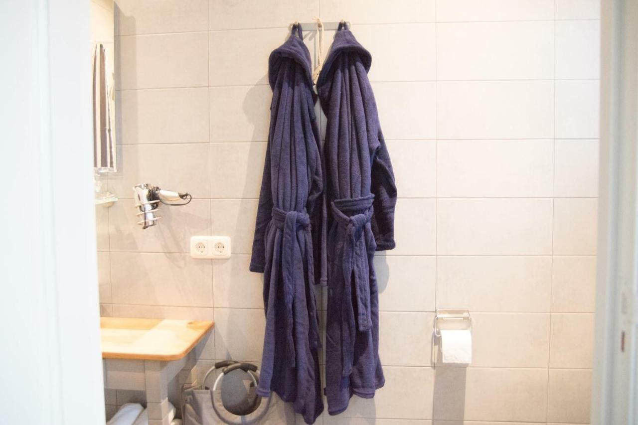 Bed En Breakfast Uitrust Lauwerzijl エクステリア 写真