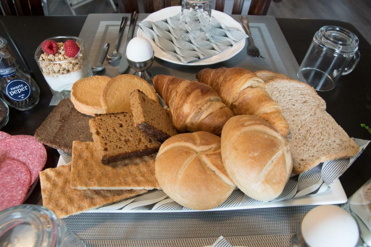 Bed En Breakfast Uitrust Lauwerzijl エクステリア 写真