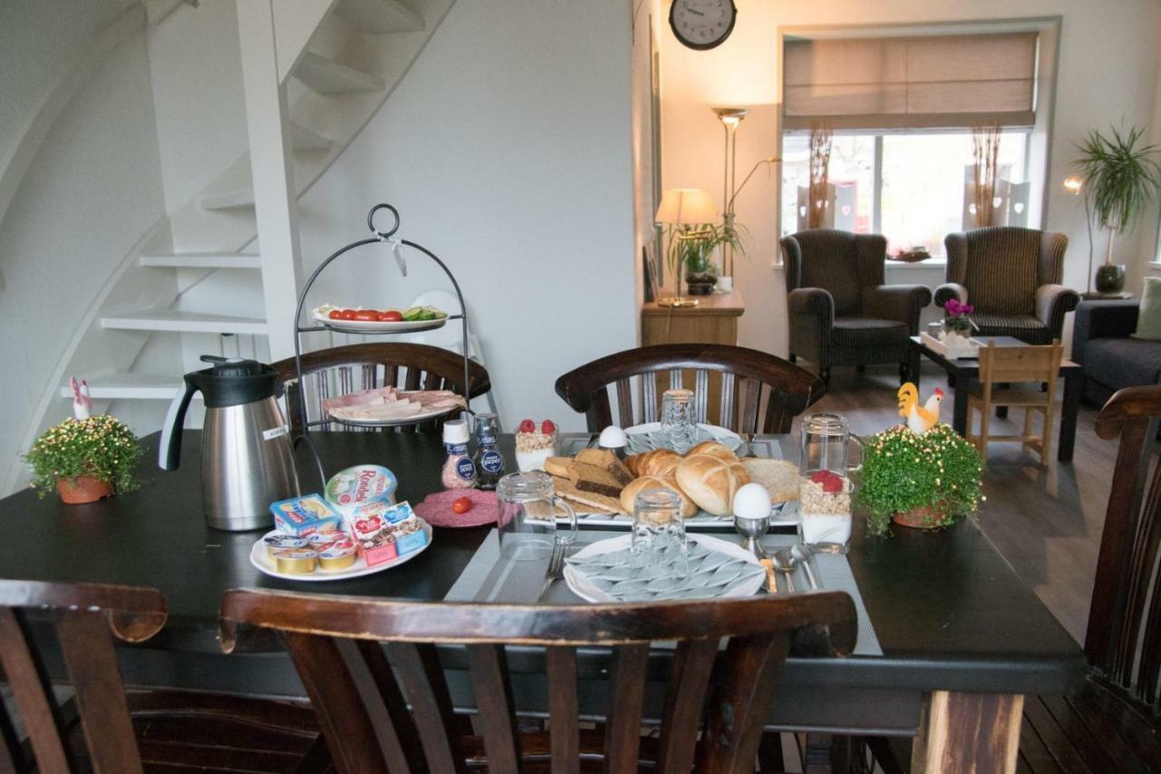 Bed En Breakfast Uitrust Lauwerzijl エクステリア 写真